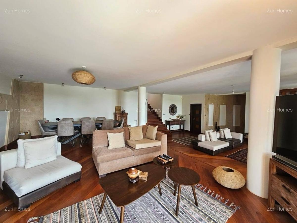 5 Bed Townhouse with En Suite in Lavington - 10