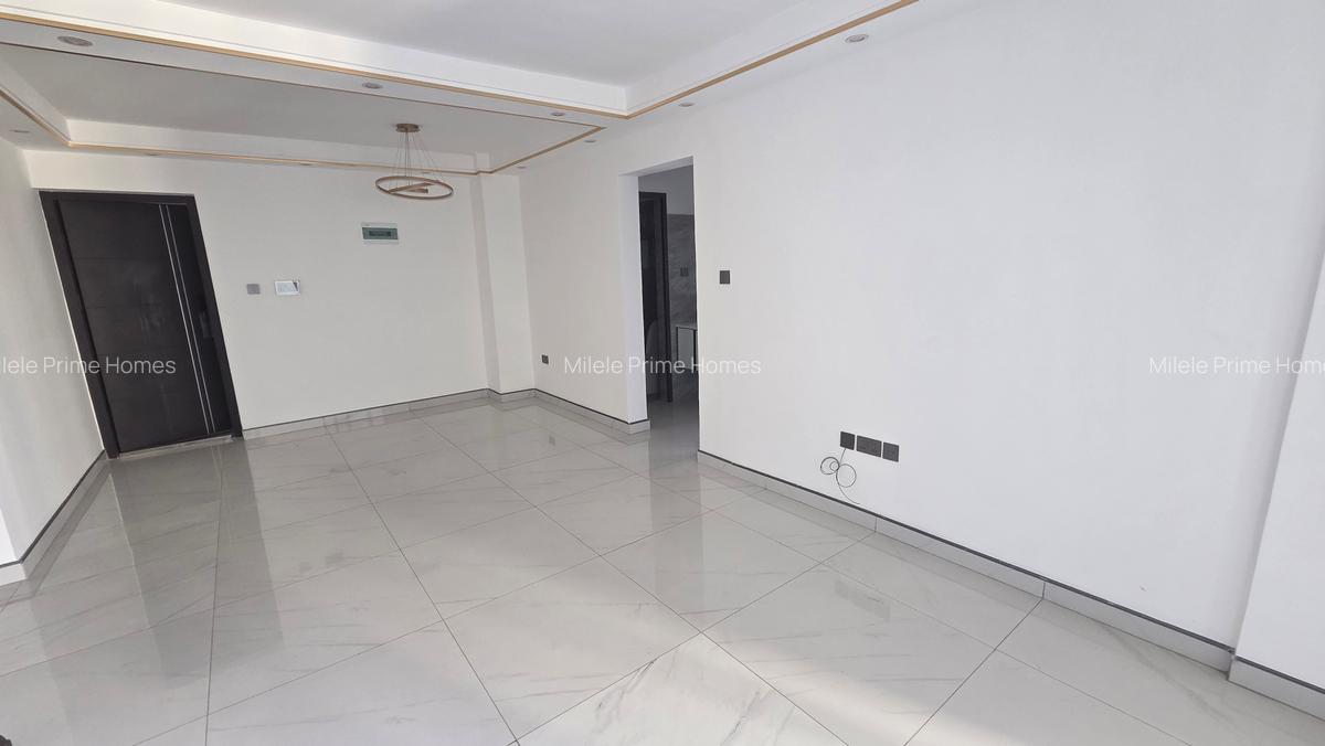 Serviced 2 Bed Apartment with En Suite in Kilimani - 7