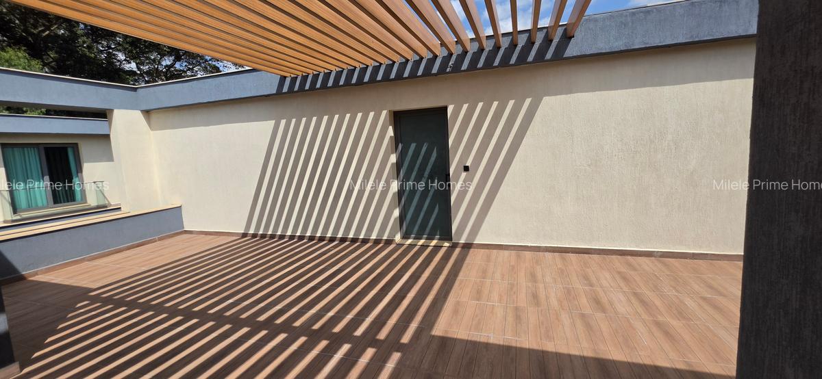 5 Bed Villa with En Suite in Lavington - 10