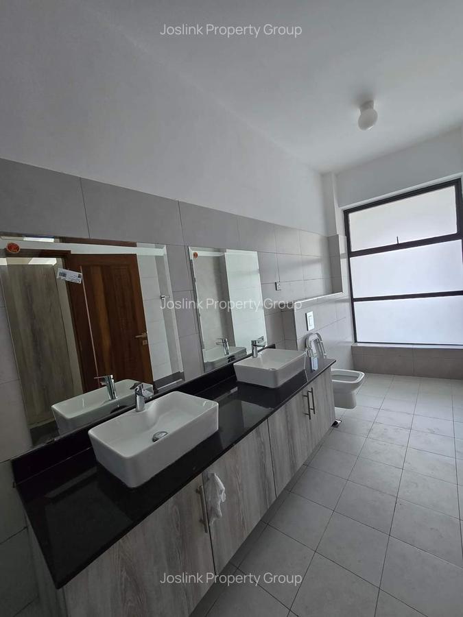 4 Bed Apartment with En Suite at Mt Kenya - 8