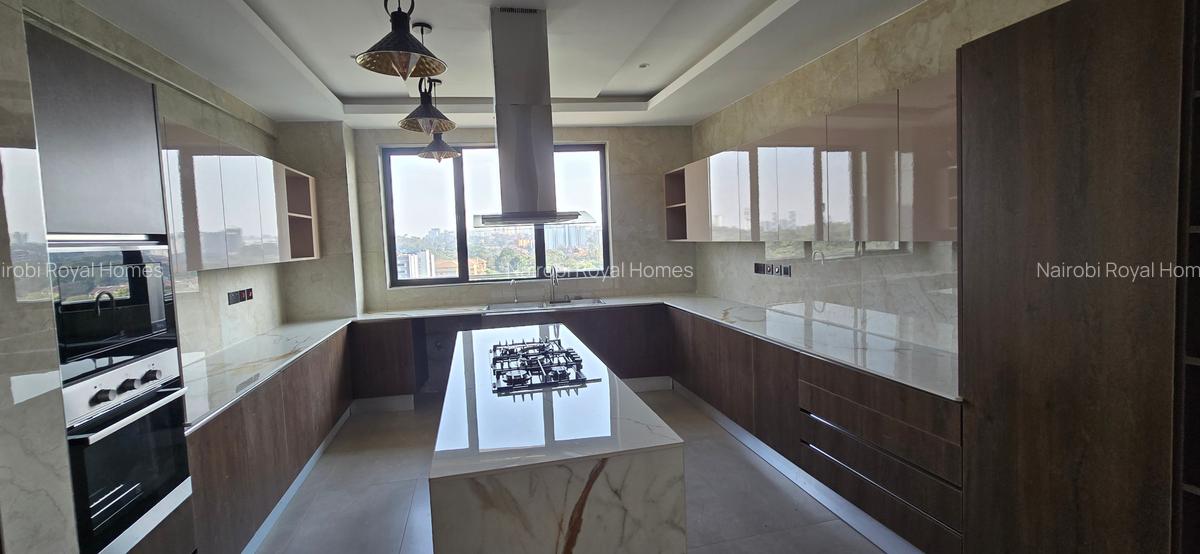 3 Bed Apartment with En Suite at Riverside Drive - 12
