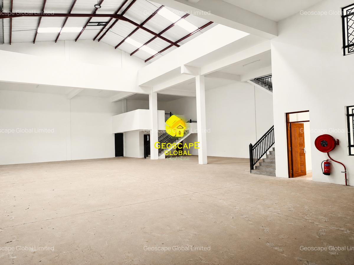 Warehouse with Fibre Internet in Ruaraka - 6