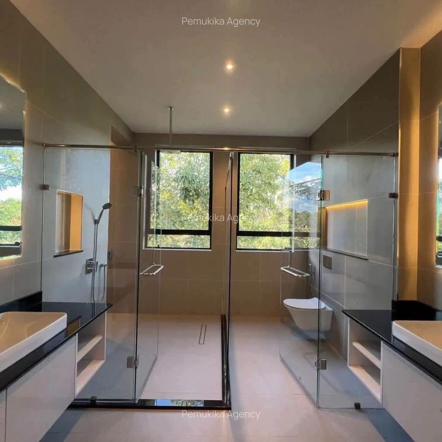 5 Bed Townhouse with En Suite in Kitisuru - 11