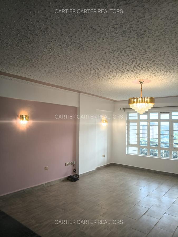 Furnished 2 Bed Apartment with En Suite in Garden Estate - 12
