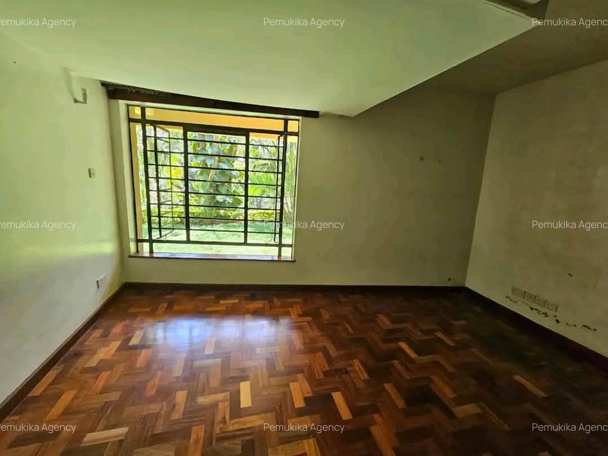 5 Bed Villa with En Suite in Kitisuru - 6