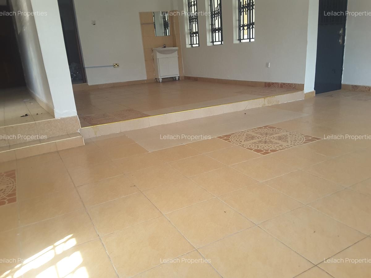 5 Bed House with En Suite in Ongata Rongai - 15
