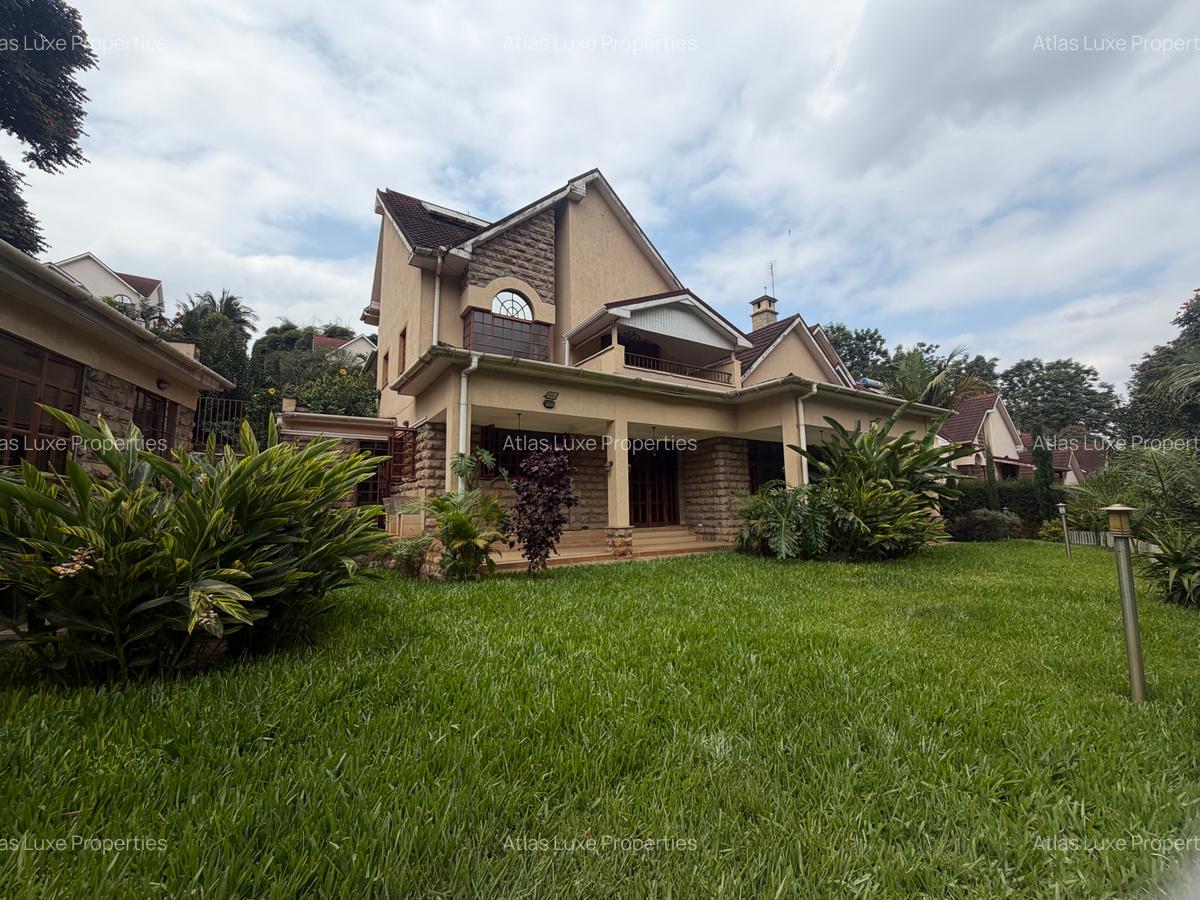 4 Bed Townhouse with En Suite at Rosslyn - 1