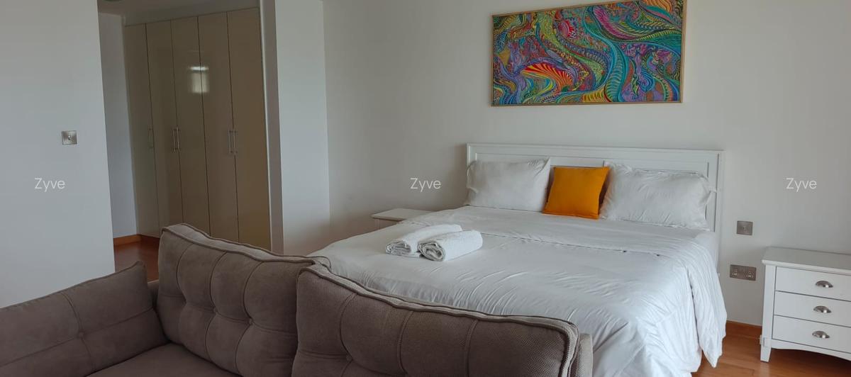 Serviced 2 Bed Apartment with En Suite at Garden Estate - 8