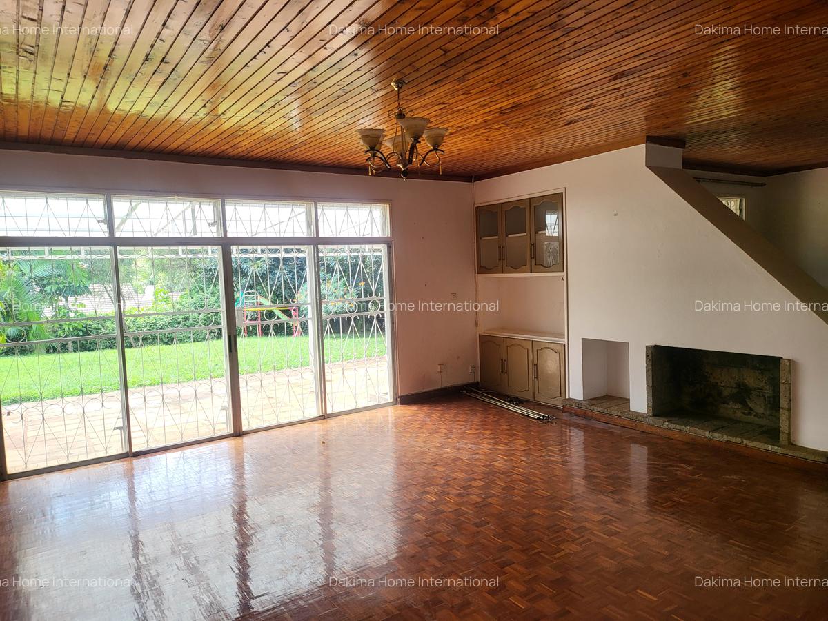 4 Bed House with En Suite in Loresho - 6