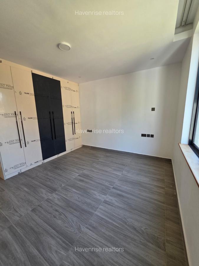 5 Bed Townhouse at Lavington - 8