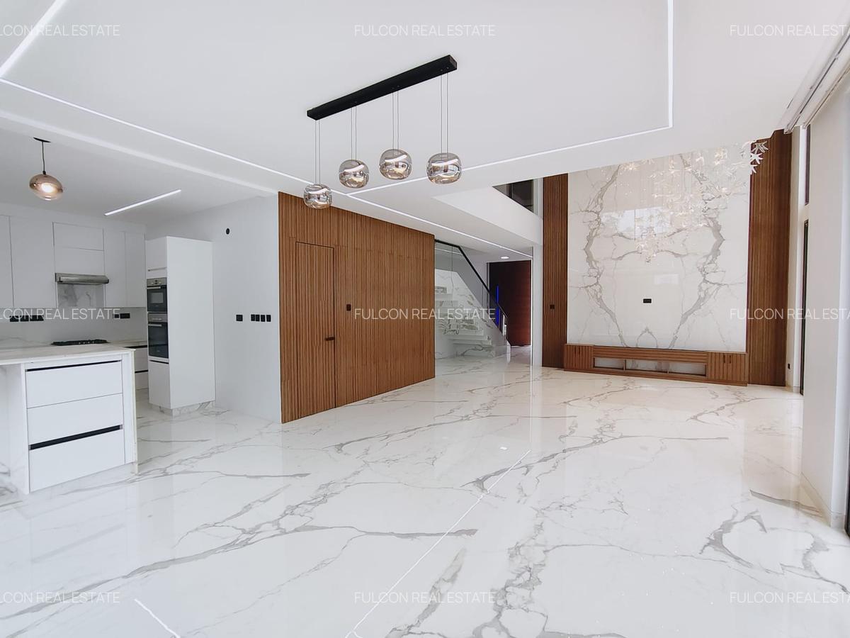 6 Bed Villa with En Suite in Lavington - 6