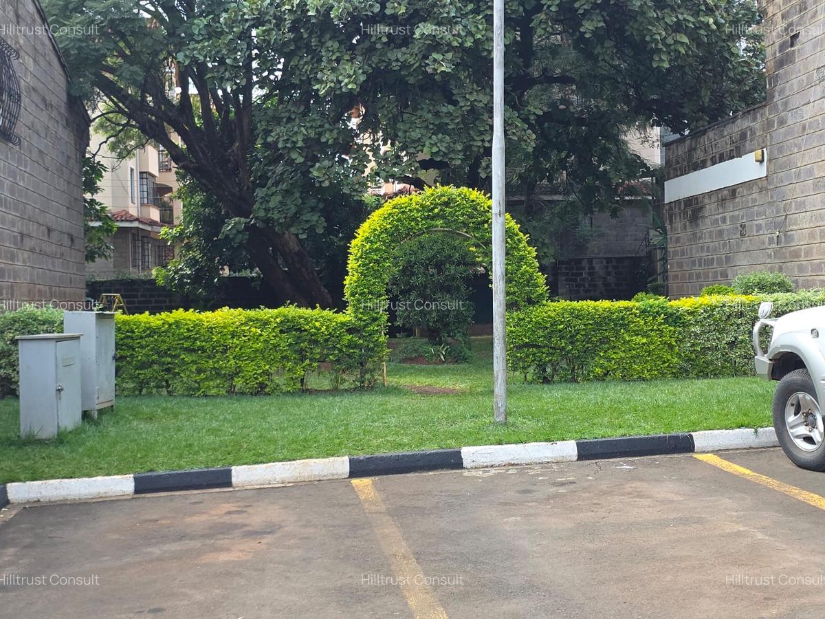 4 Bed Villa with En Suite at Off James Gichuru - 6