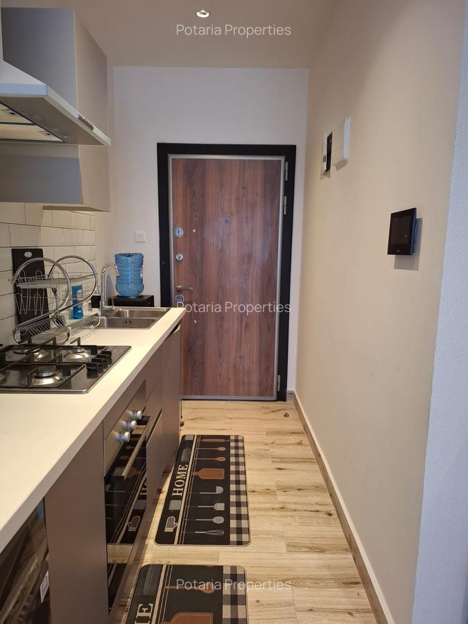 Furnished 1 Bed Apartment with En Suite in Kilimani - 6
