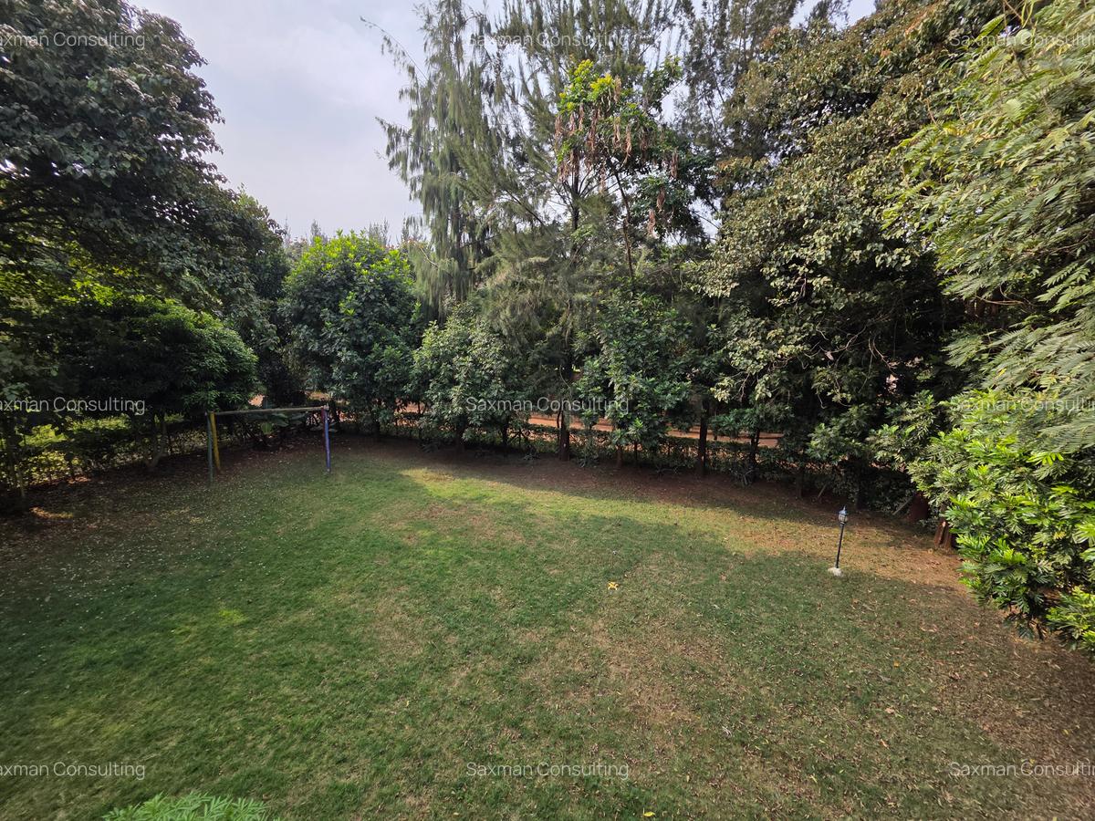 5 Bed House with En Suite in Runda - 6