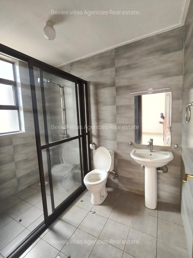 2 Bed Apartment with En Suite at Parklands - 4
