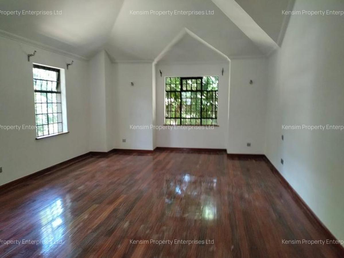 4 Bed Townhouse with En Suite in Spring Valley - 14