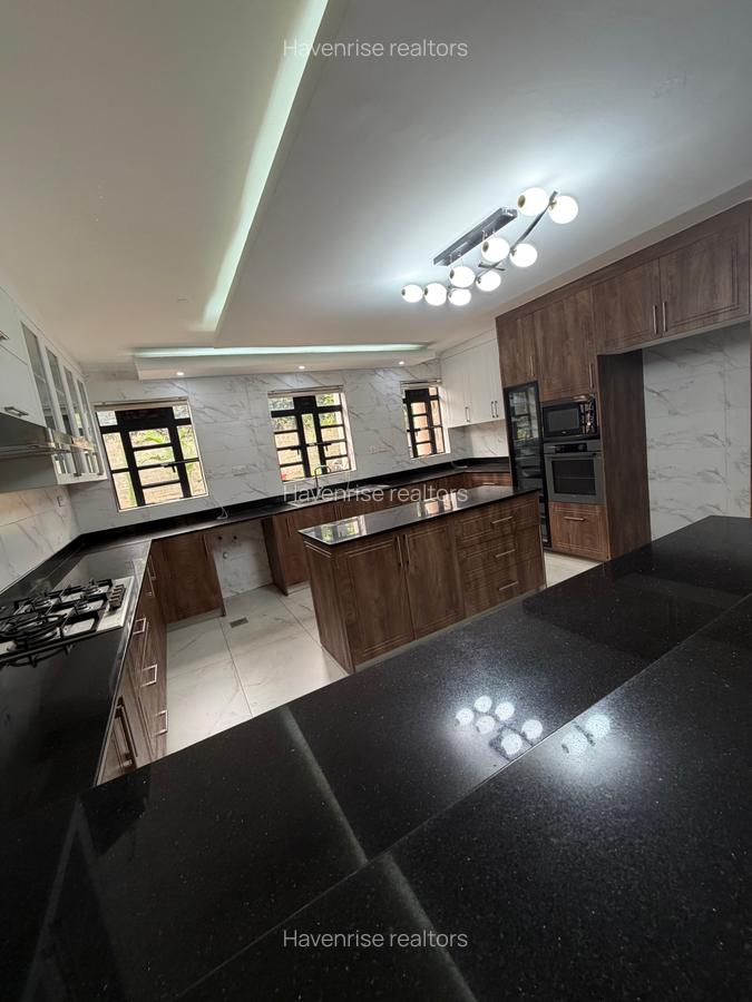 6 Bed House at New Kitusuru - 9