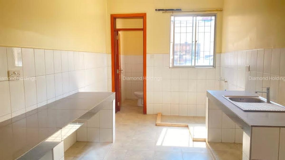 4 Bed Apartment with En Suite at Parklands - 4