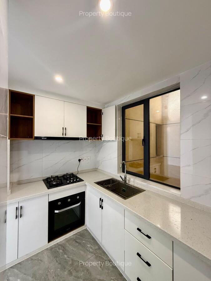 1 Bed Apartment with En Suite at Kasuku Road - 4