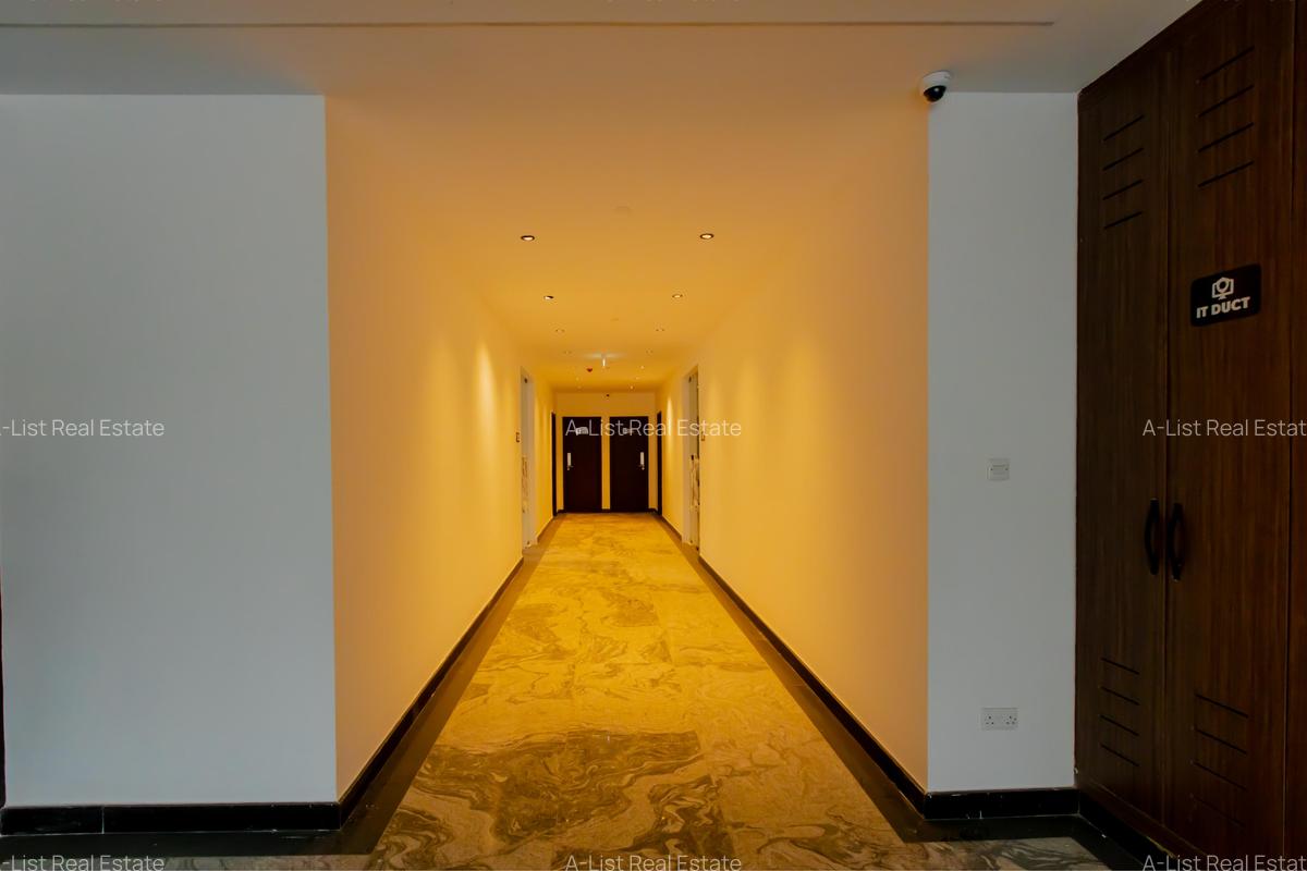 5,000 ft² Office with Service Charge Included at Brookside Grove - 16