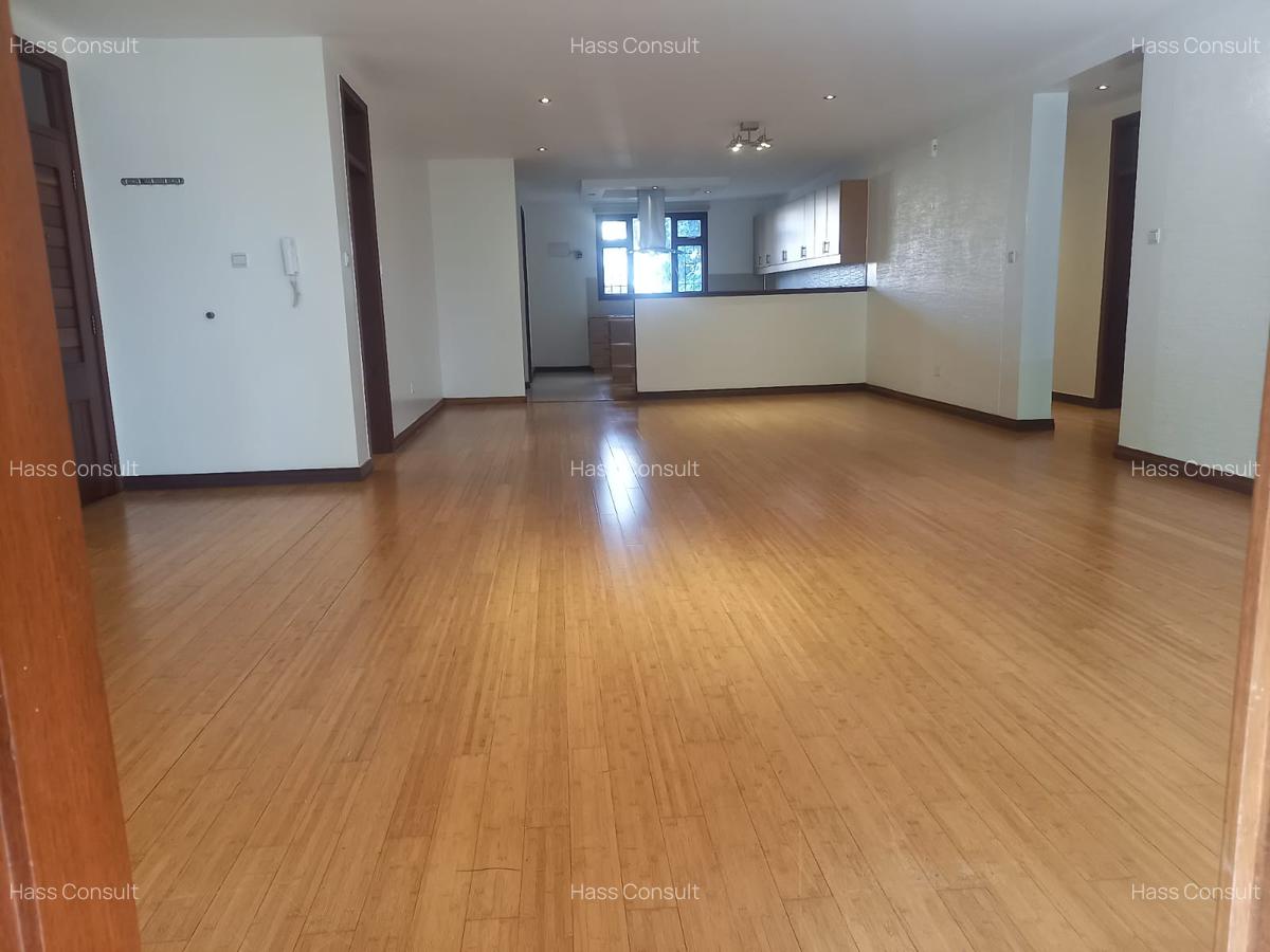 3 Bed Apartment with En Suite at Riverside Drive - 3