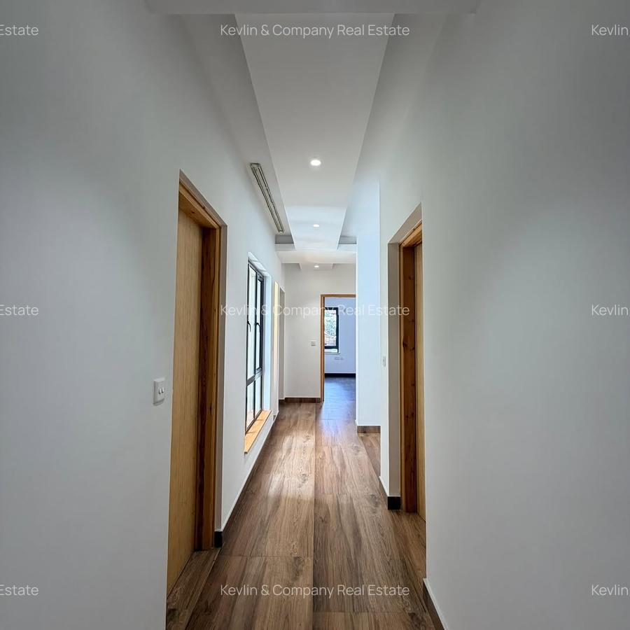 3 Bed Apartment with En Suite in Kileleshwa - 18