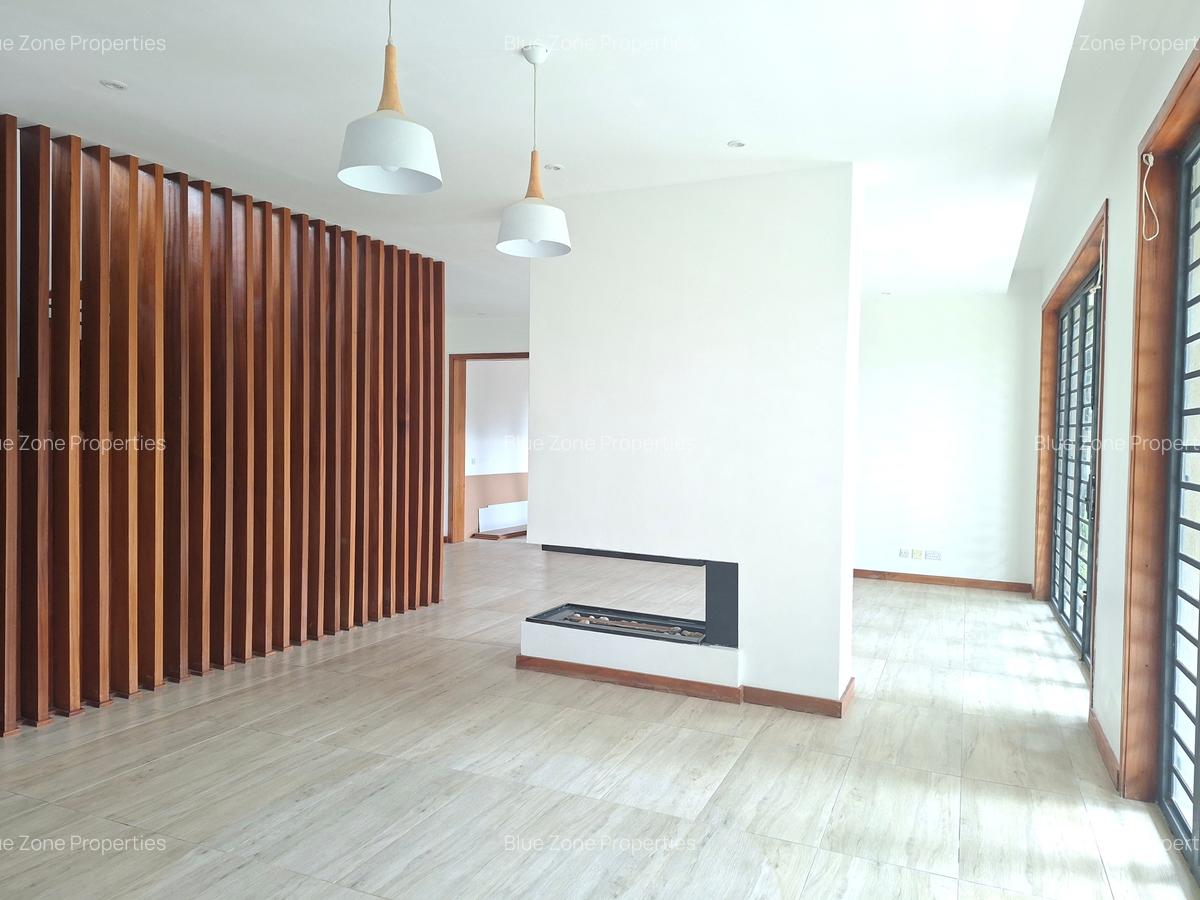 3 Bed Villa with En Suite at Off Redhill Road - 3