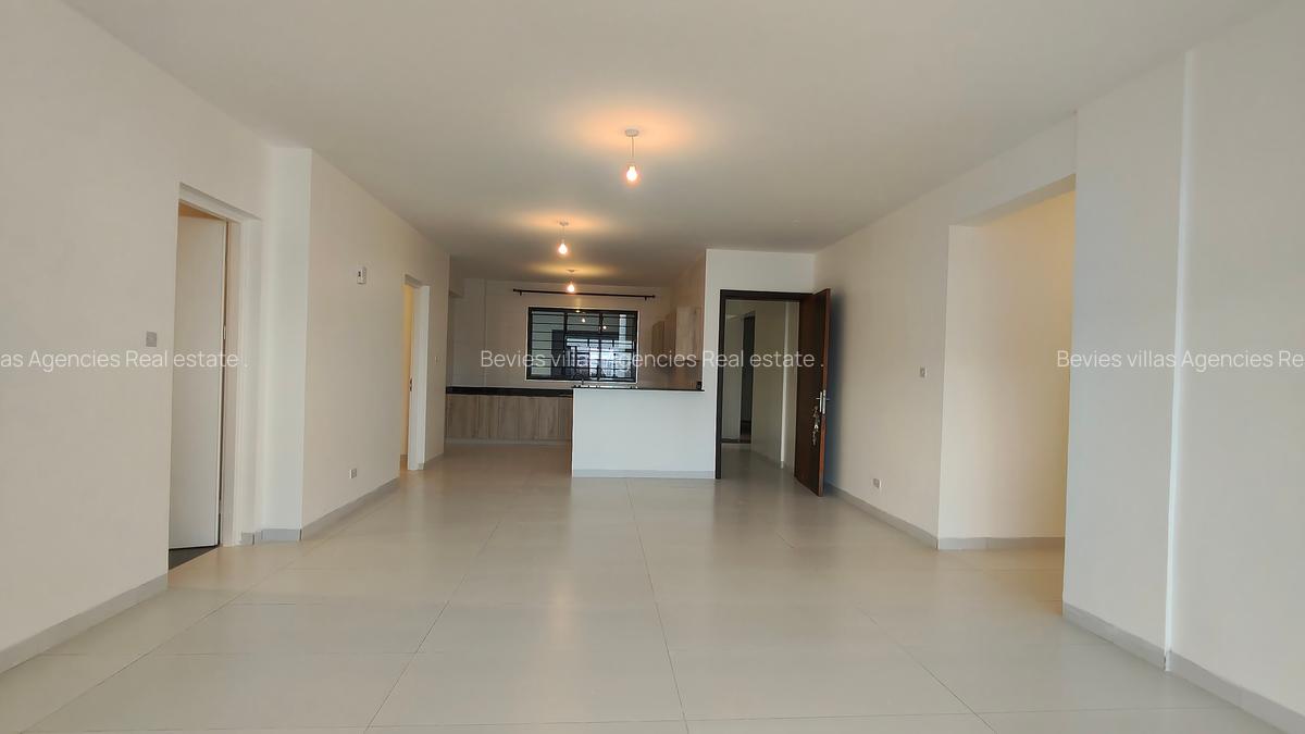 3 Bed Apartment with En Suite at Parklands - 9