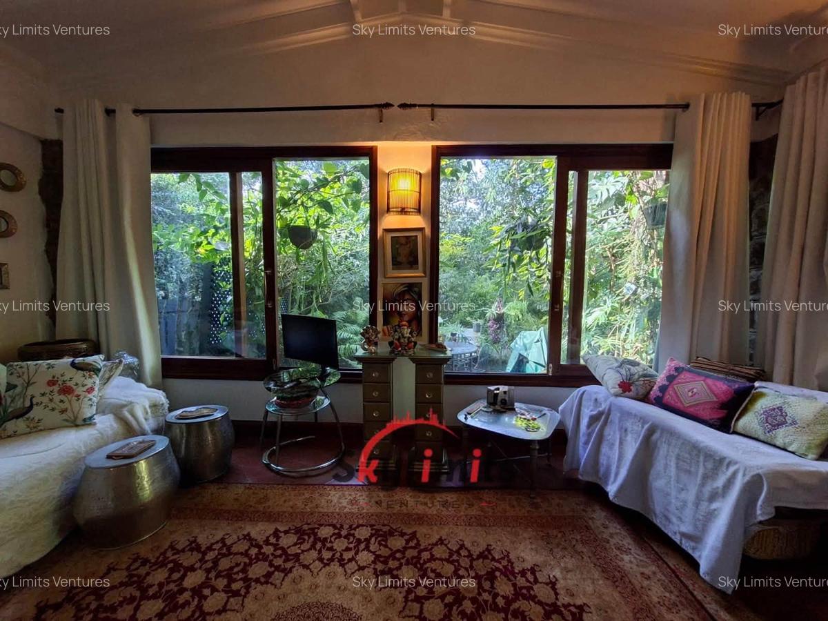 1 Bed House with Swimming Pool in Rosslyn - 6