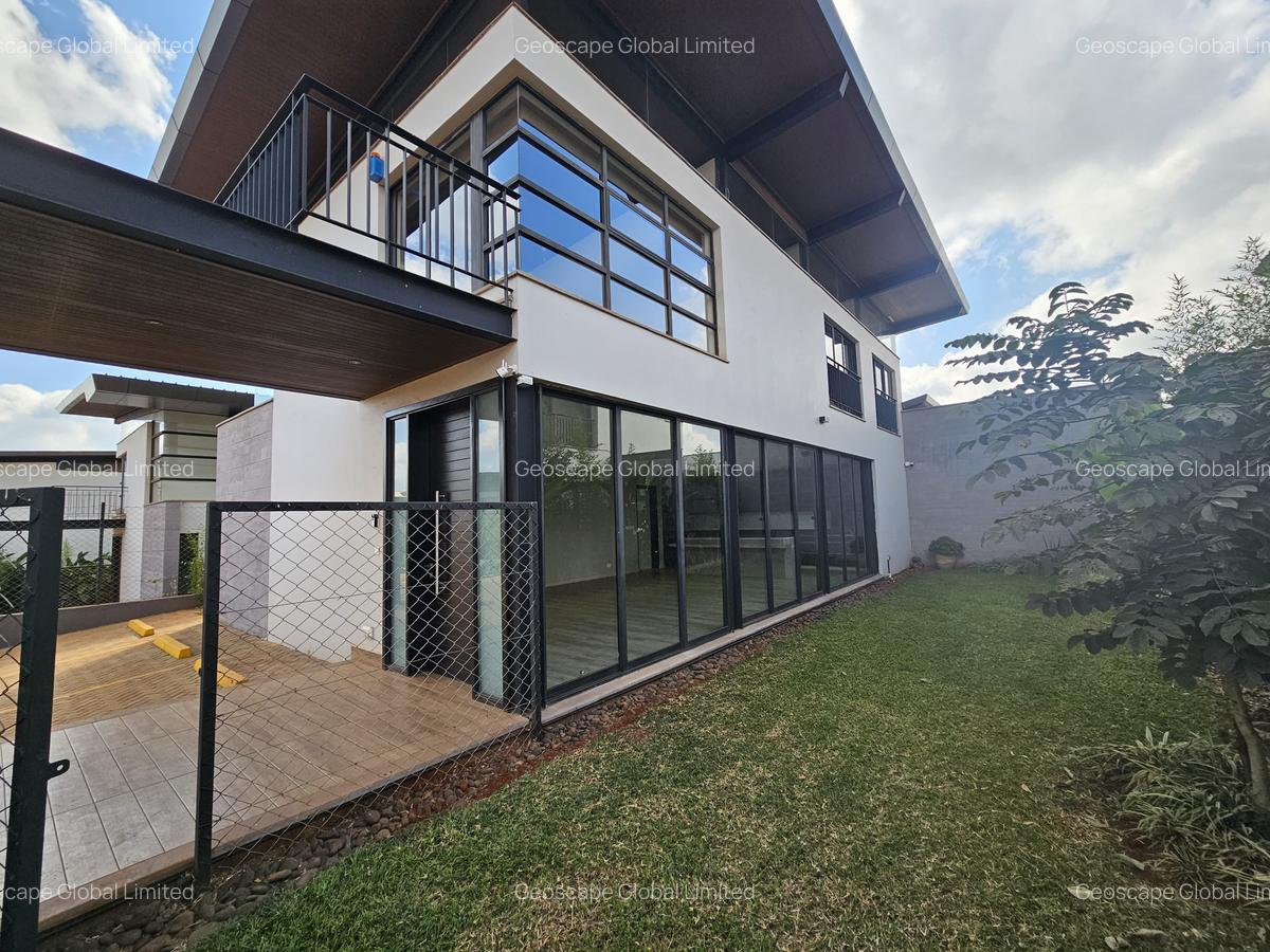 4 Bed Townhouse with En Suite in Runda - 1