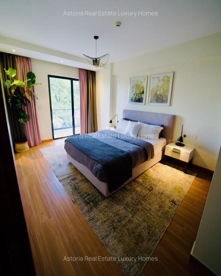 3 Bed Apartment with En Suite at 2026-385 - 18