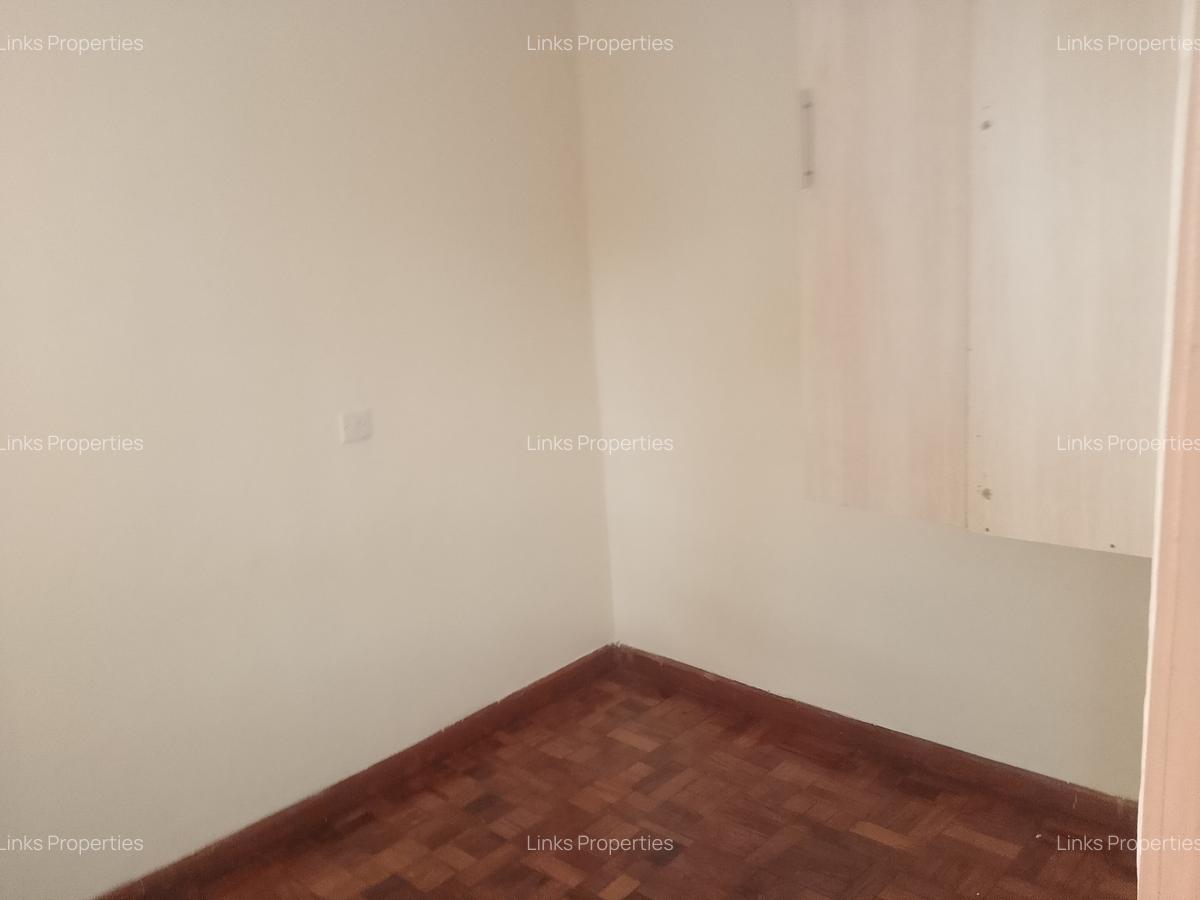 1 Bed House with En Suite at Karen - 15