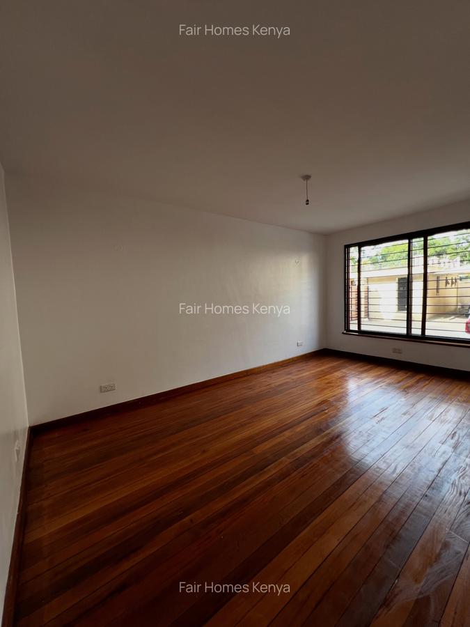 5 Bed Townhouse with En Suite at Kaputei Gardens - 7