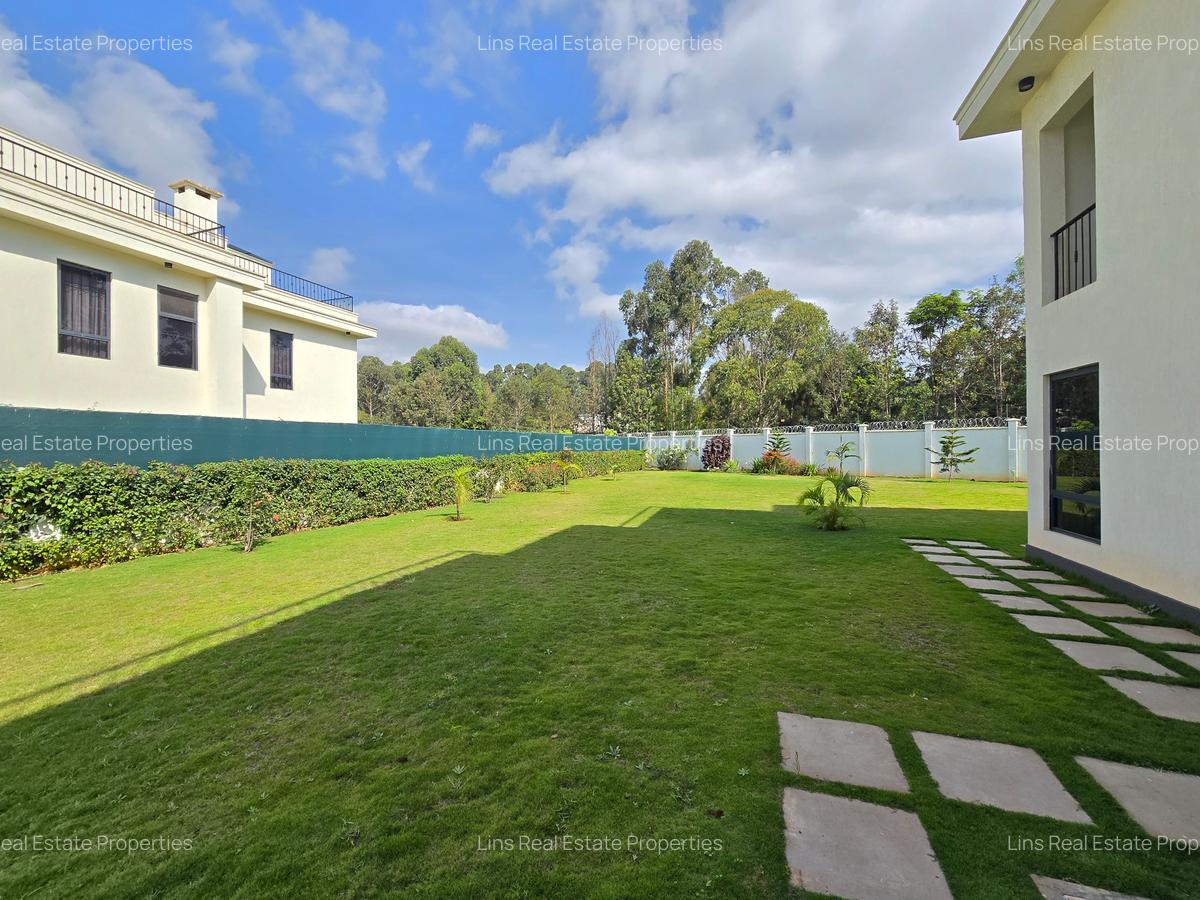 6 Bed House with En Suite in Loresho - 2