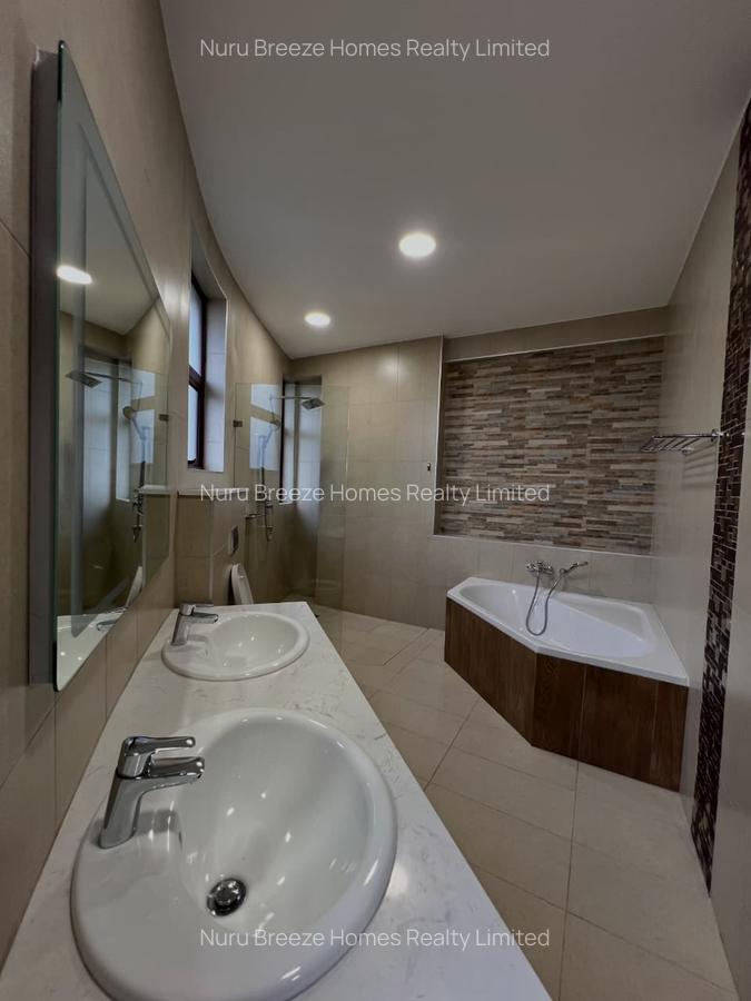 4 Bed Apartment with En Suite in Westlands Area - 6