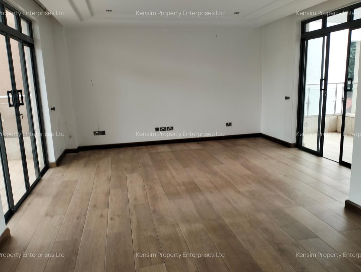5 Bed Townhouse with En Suite in Lavington - 7