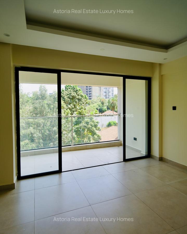 3 Bed Apartment with En Suite at 2026-430 - 12