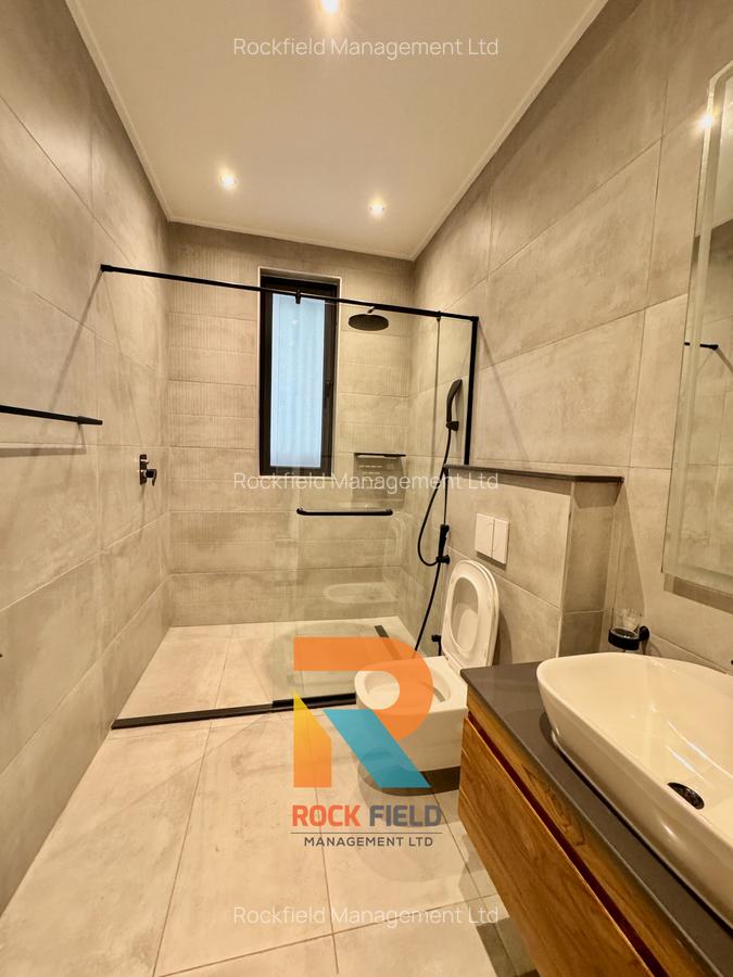 4 Bed Apartment with En Suite at Peponi Road - 16