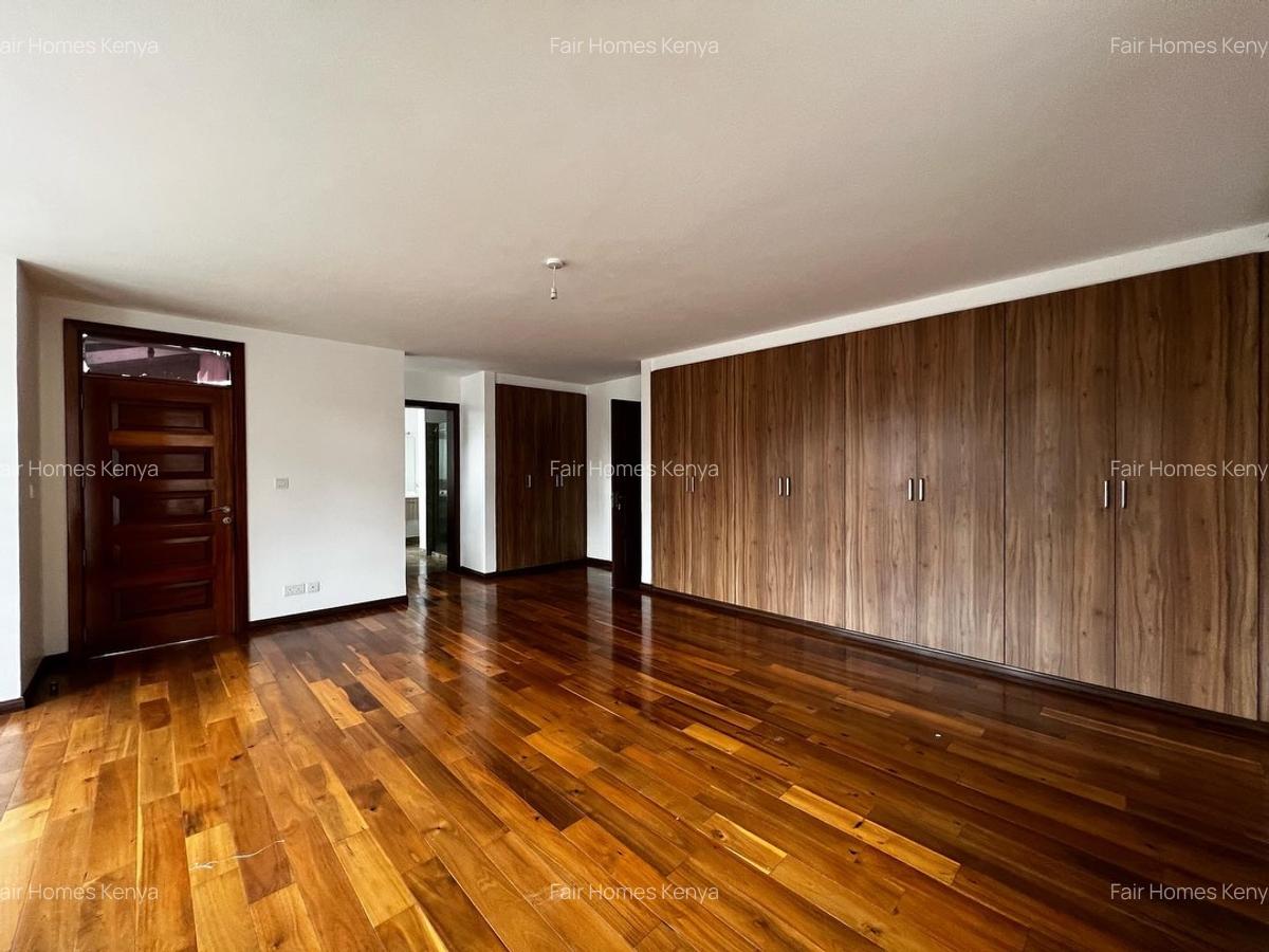 5 Bed Townhouse with En Suite at Amboseli Road - 6