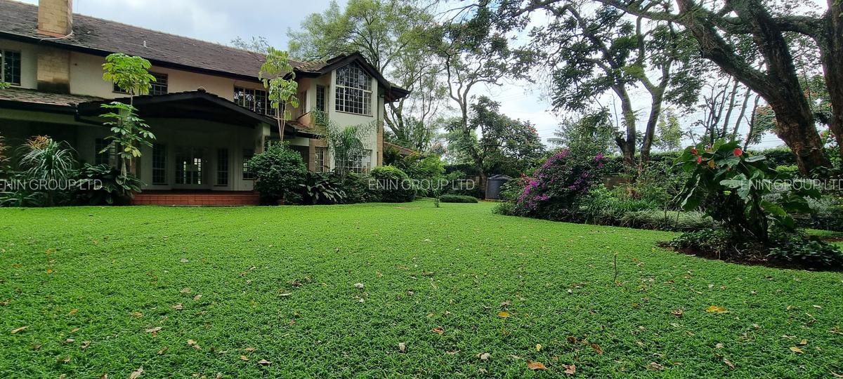 5 Bed Townhouse with En Suite at Lone Tree - 19