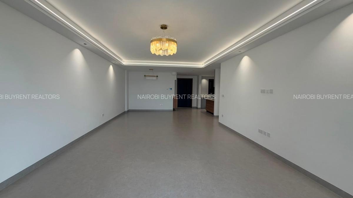 4 Bed Apartment with En Suite in Riverside - 3