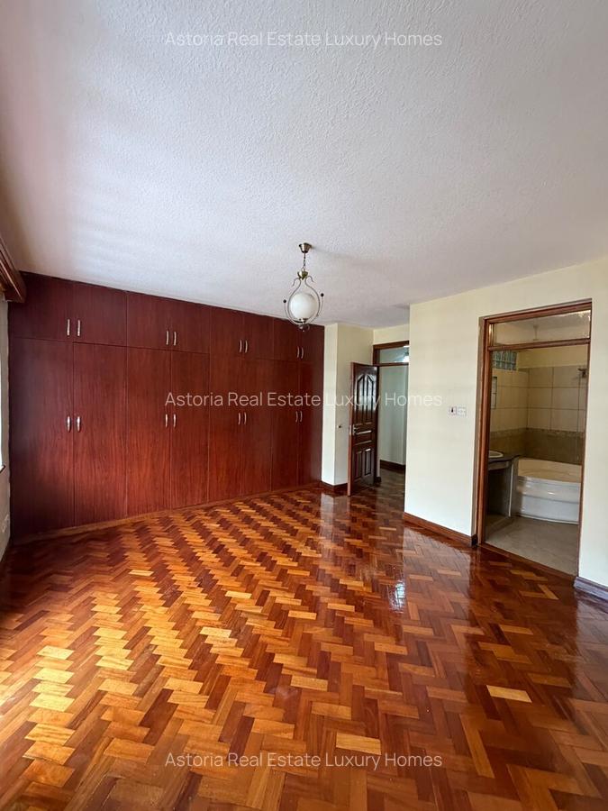 3 Bed Apartment with En Suite at 2026-439 - 16