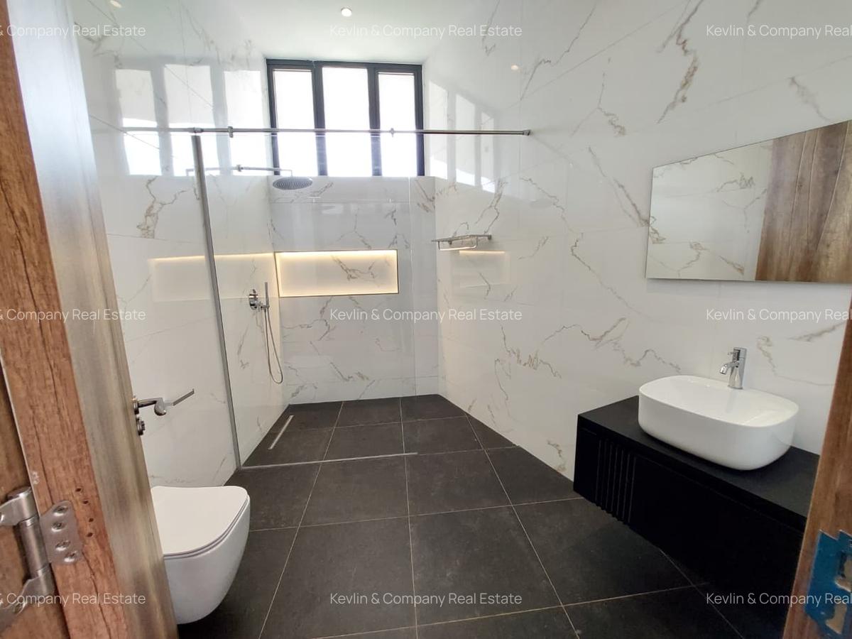5 Bed Villa with Staff Quarters in Nyari - 13