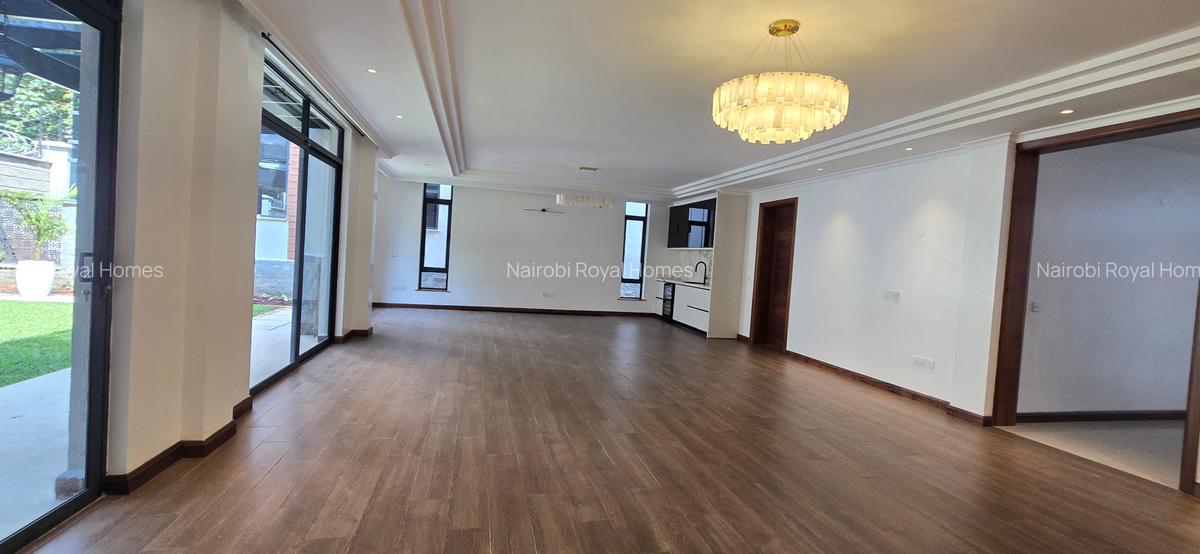 4 Bed Townhouse with En Suite at Lavington Green - 11
