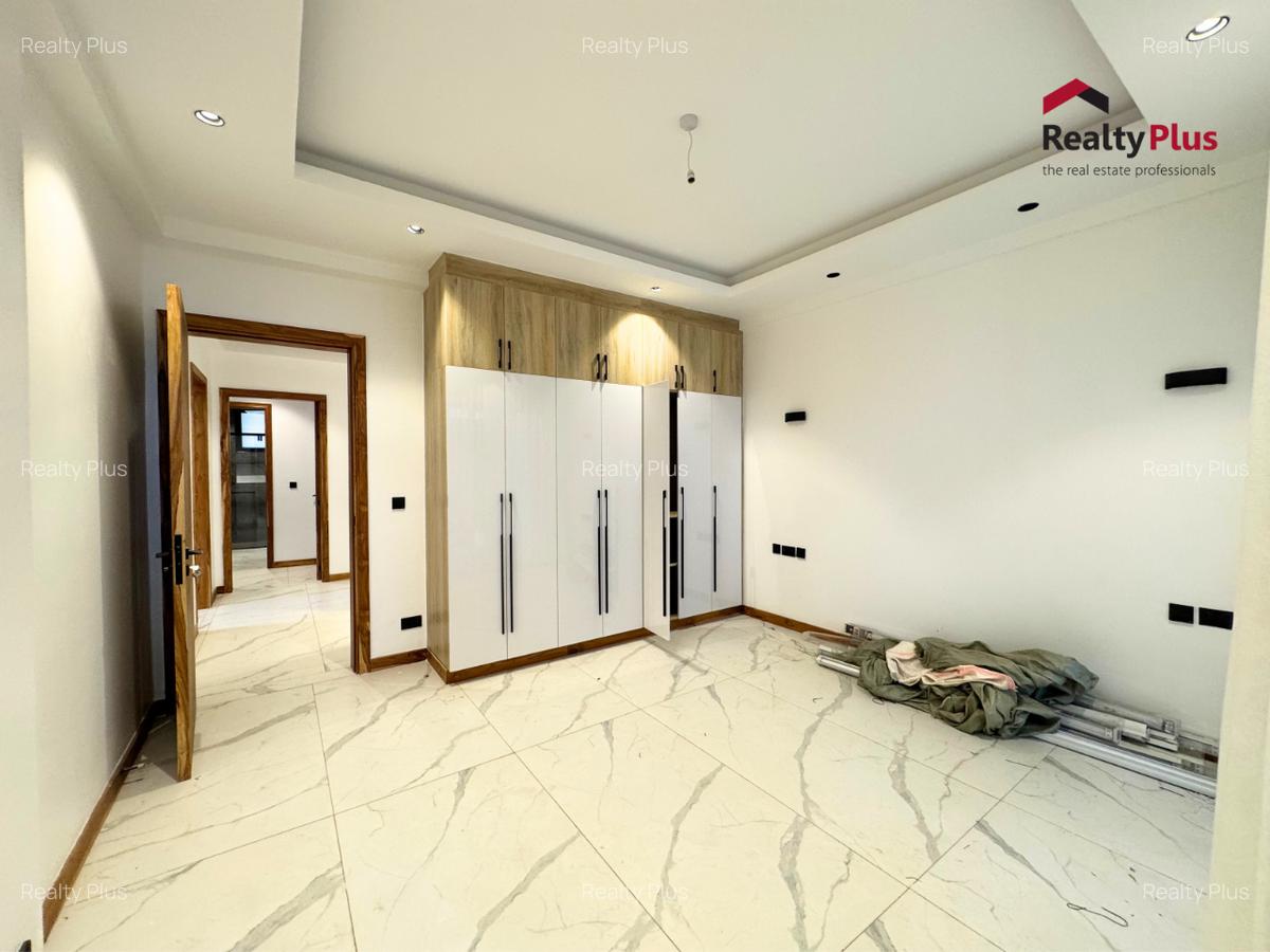 4 Bed Apartment with En Suite at Peponi Road - 14