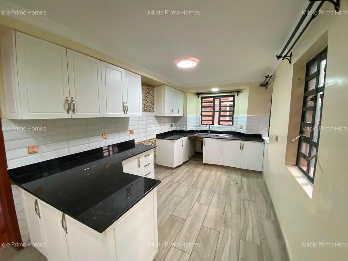 5 Bed Townhouse with En Suite at Muthaiga North - 5