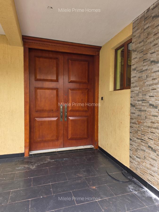5 Bed Villa with En Suite in Lavington - 7