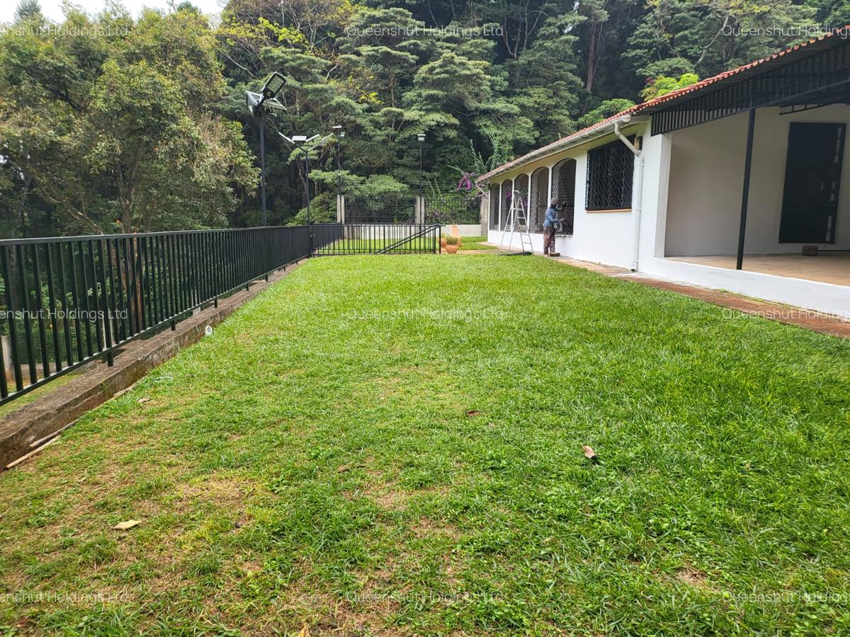4 Bed Townhouse with En Suite in Gigiri - 3