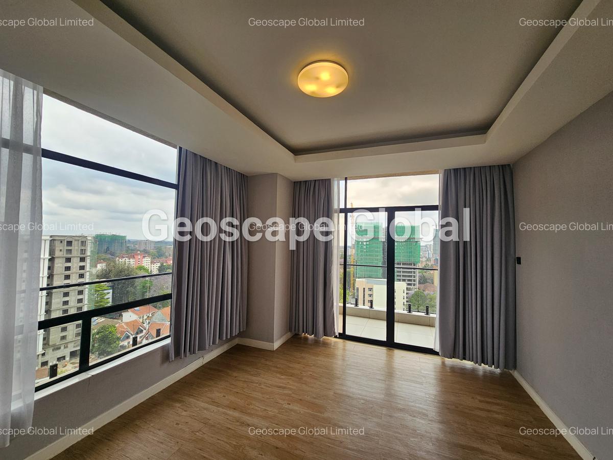 Furnished 3 Bed Apartment with En Suite in Brookside - 1