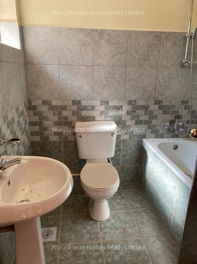 4 Bed Townhouse with En Suite in Lavington - 16